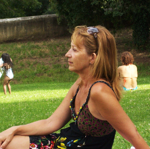 Isabel Medina Photo 10