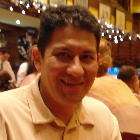 Victor Morales Photo 13