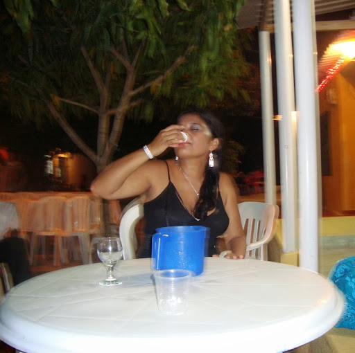 Shirley Castro Photo 16