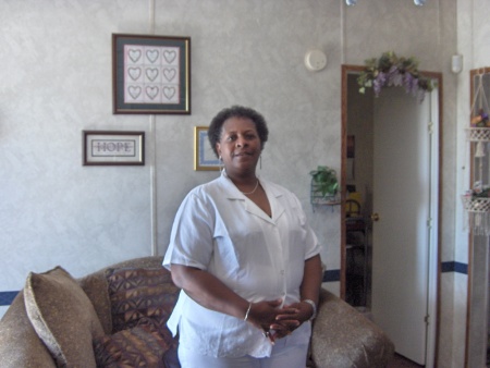 Betty Anderson Photo 20