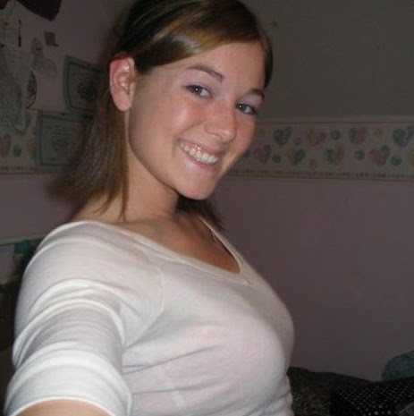 Gwen Christensen Photo 10
