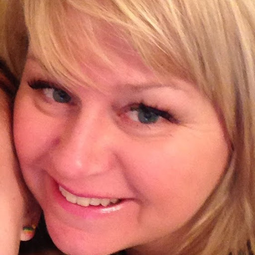 Joanne Day Photo 14