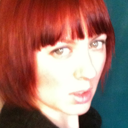 Sarah Simpkins Photo 11