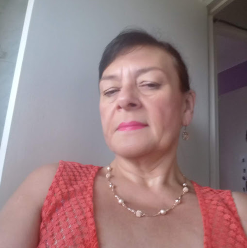 Christine Alexander Photo 16