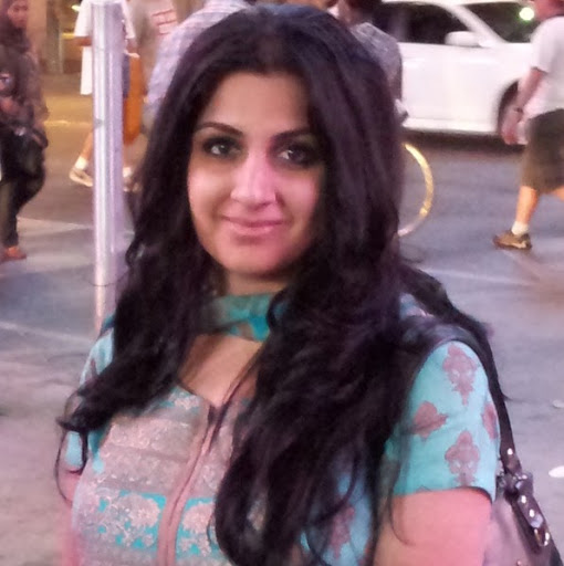 Shabana Qureshi Photo 9