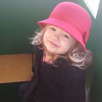 Laura Haines Photo 7