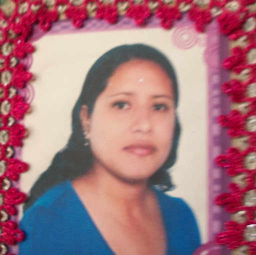 Carla Castillo Photo 12