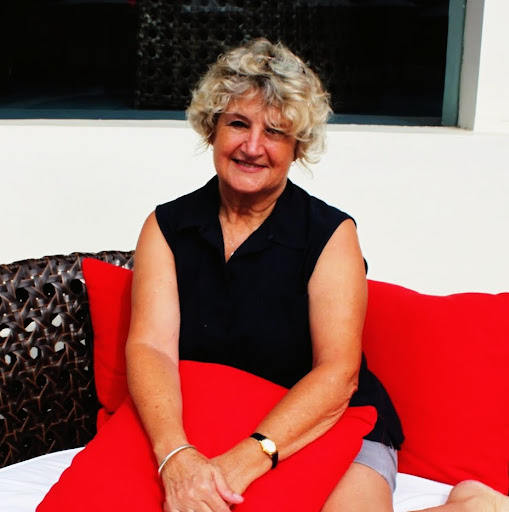 Debra Simon Photo 17