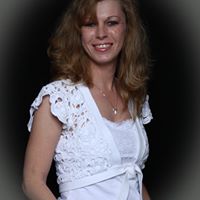 Angela Pilgrim Photo 3
