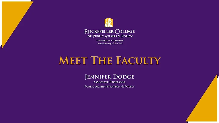 Jennifer Dodge Photo 26