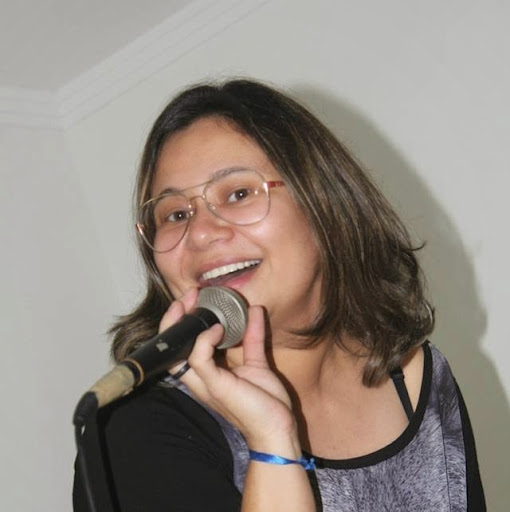 Lucelia Costa Photo 4