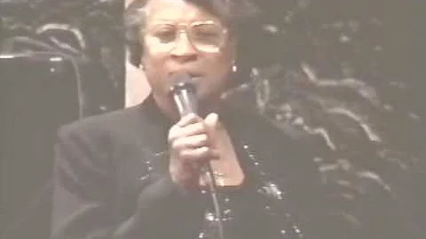 Mary Abraham Photo 30