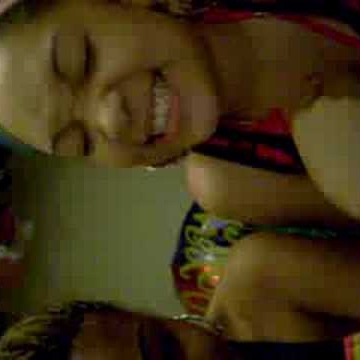 Nina Calderon Photo 7