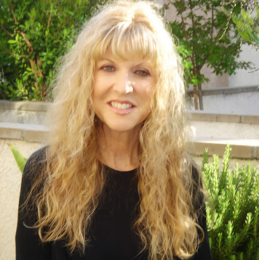 Lisa Epstein Photo 12