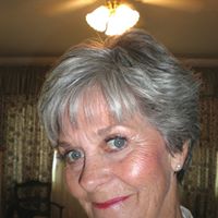 Joanie Clark Photo 6
