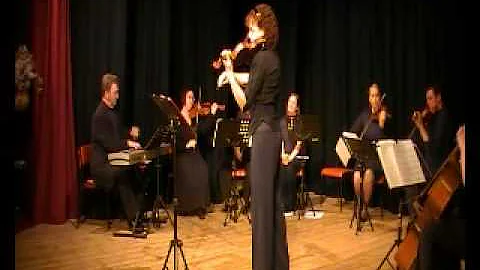 Melanie Bowles Photo 23