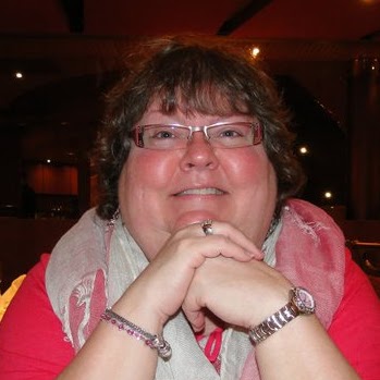 Lynda Morgan Photo 12