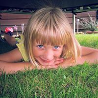 Katie Hodgson Photo 7