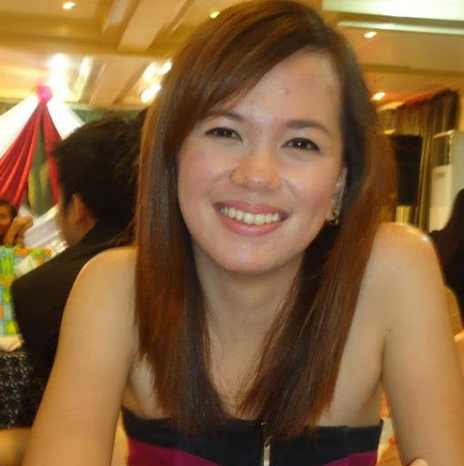 Janine Reyes Photo 16