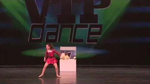 Grace Feldman Photo 9