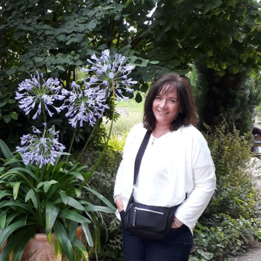 Maureen Simpson Photo 10