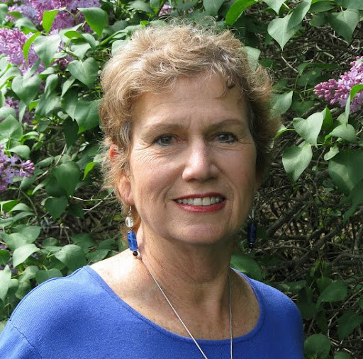 Carolyn Gold Photo 10