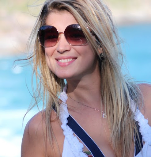 Alyssa Gomes Photo 10