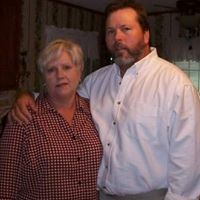 Tonya Hardin Photo 6