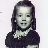 Lori Cole Photo 9