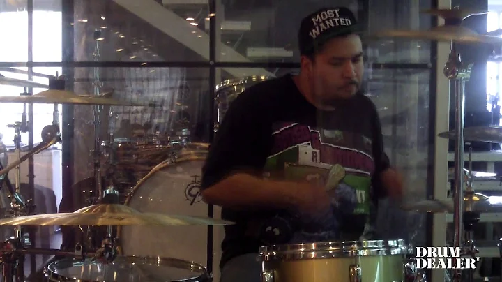 Max Reyes Photo 28