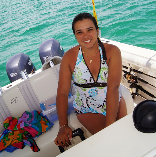 Vivian Carrillo Photo 11