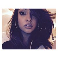 Stephanie Flores Photo 8