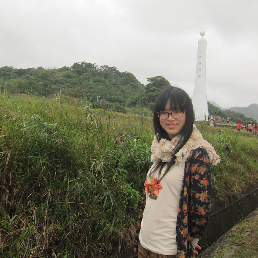 Joy Li Photo 6