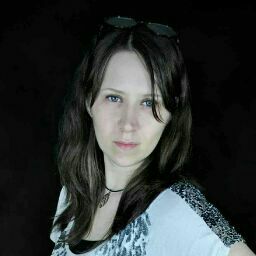 Michelle Lawson Photo 13