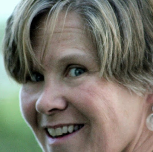 Kim Newell Photo 13