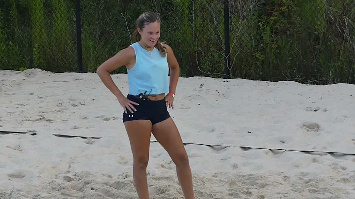 Alyssa Schneider Photo 22