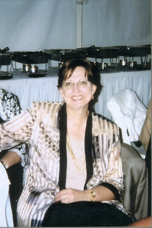 Helen Martin Photo 17