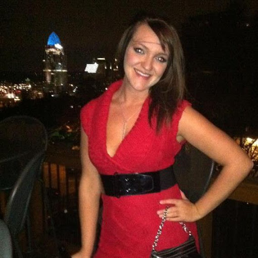 Lisa Woods Photo 18