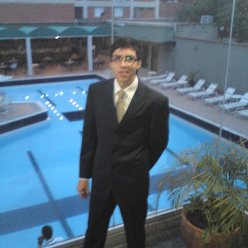 Roger Roman Photo 13