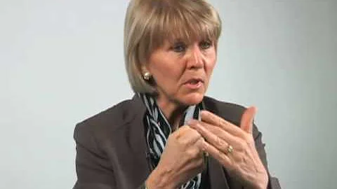 Heather Compton Photo 26