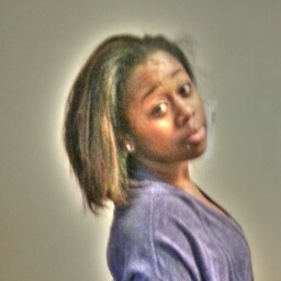 Amari Brown Photo 11