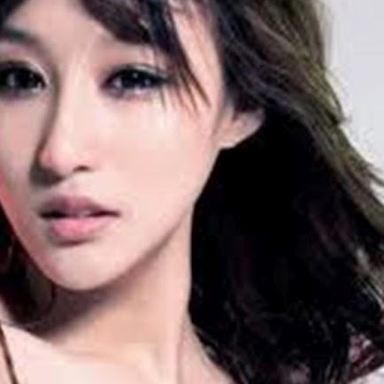 Catherine Adrian Photo 9