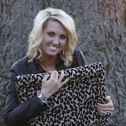 Holly Helms Photo 9