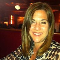 Elizabeth Stern Photo 9
