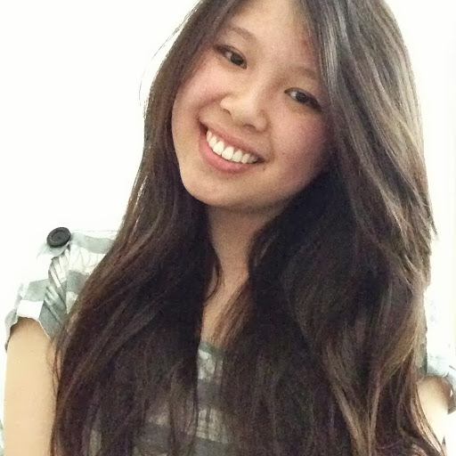 Stephanie Tran Photo 16