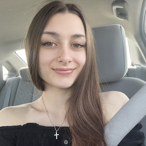 Alyssa Green Photo 13