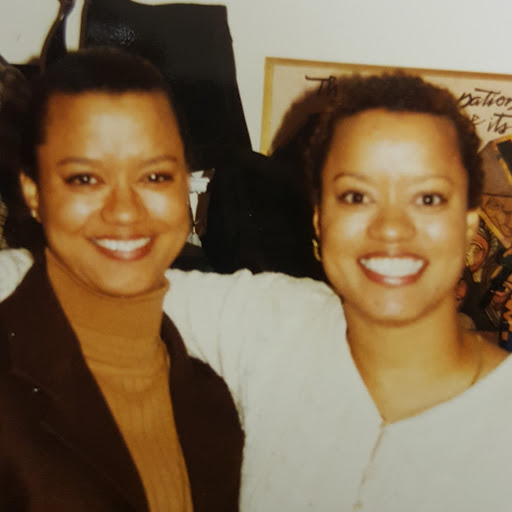 Yvette Moore Photo 16