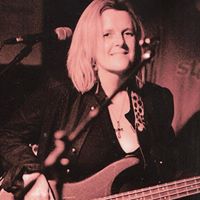 Karen Cavanagh Photo 3
