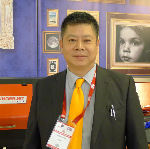 Derek Chang Photo 3