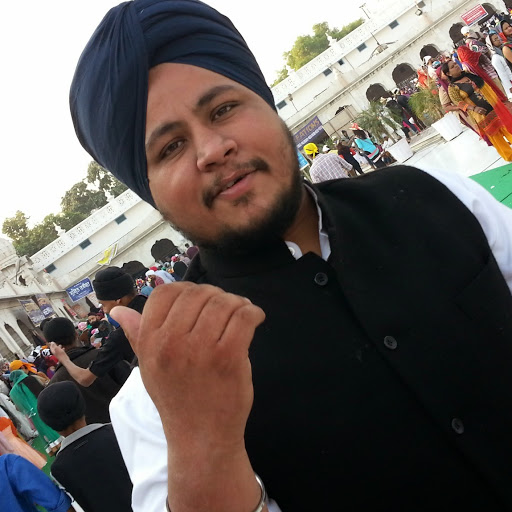 Manpreet Grewal Photo 9